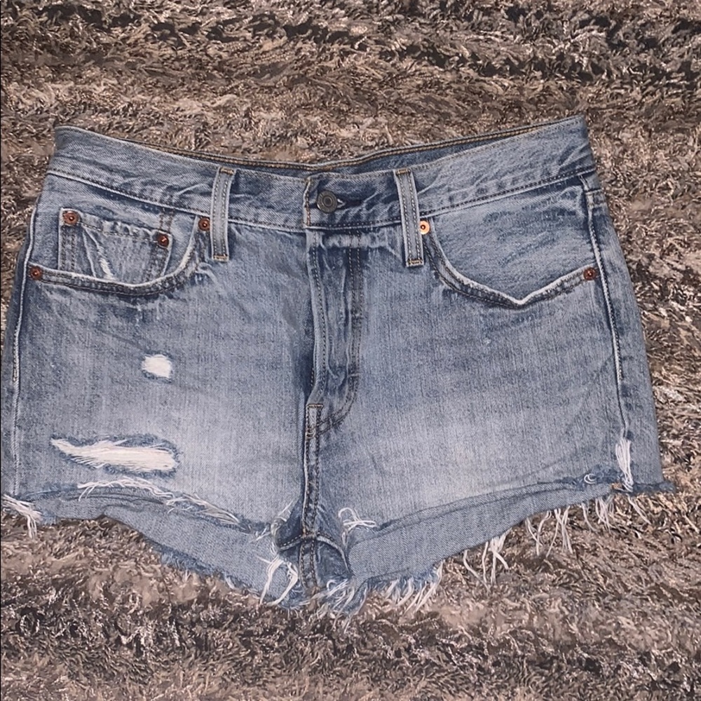 Levi’s high waisted jean shorts NWOT